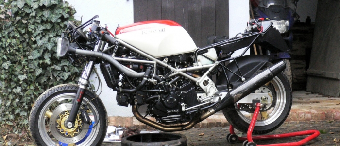 Ducati 851 tricolore 1988 for rental hire classic motorcycle touring